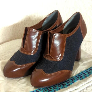 Tory Burch Leighton Black and Brown Leather Booties